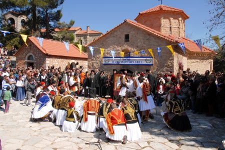 Αεροπορικές Εκδρομές Ευρώπη Εκδρομή στα Καλάβρυτα &#8221;Αναπαράσταση Μάχης Καλαβρύτων΄΄ Μέγα Σπήλαιο