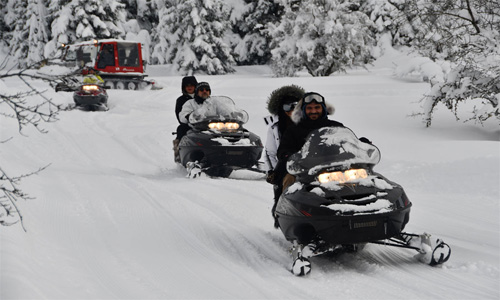 parnasos-snow-mobile Aράχωβα Το ορεινό μεγαλείο ομορφιάς δίπλα στην αττική