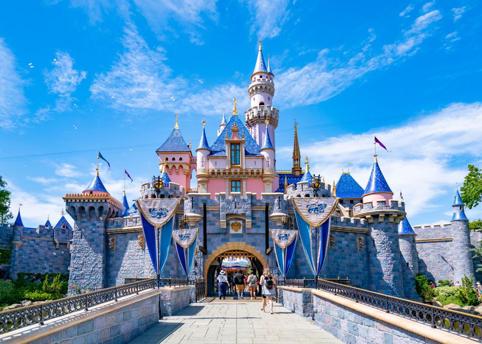 4η μέρα: ΠΑΡΙΣΙ – DISNEYLAND
