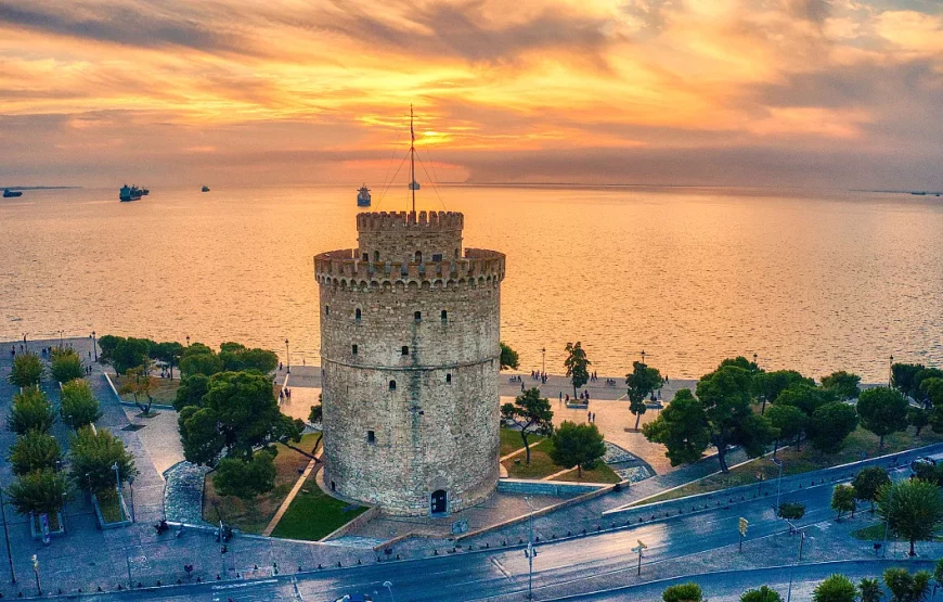 Εκδρομή στην Θεσσαλονίκη ”Καρναβάλι Γενίτσαροι & Μπούλες” Νάουσα & Τύρναβος ΄΄Μπουρανί΄΄