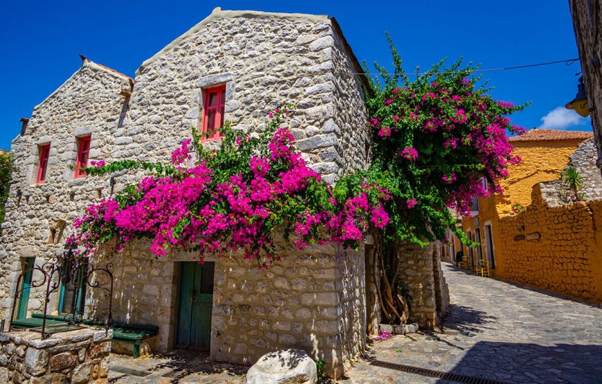 Εκδρομή Θεοφάνεια Μονεμβασιά Σπήλαιο Διρού Αερόπολη Λιμένι Γύθειο