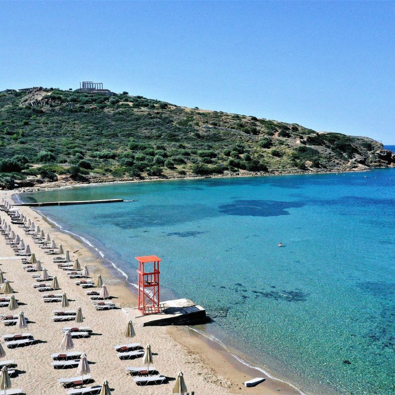 Απογευματινό μπάνιο στο Σούνιο